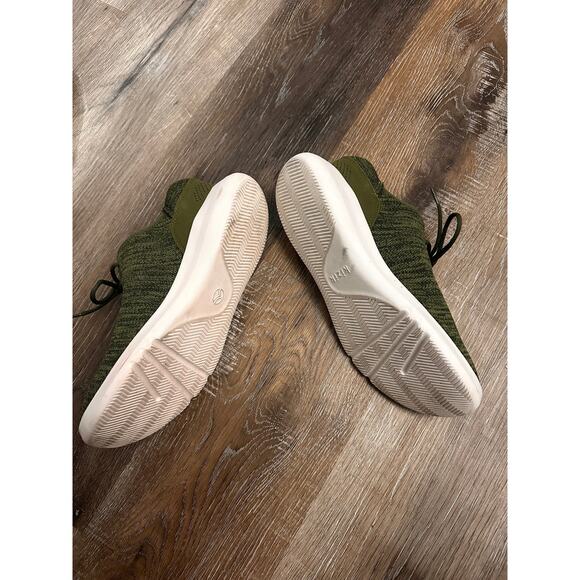 Kizik Madrid Eco Knit Mens Shoes - Olive Green Hands Free Sneakers - Sz: 10 - Picture 3 of 6